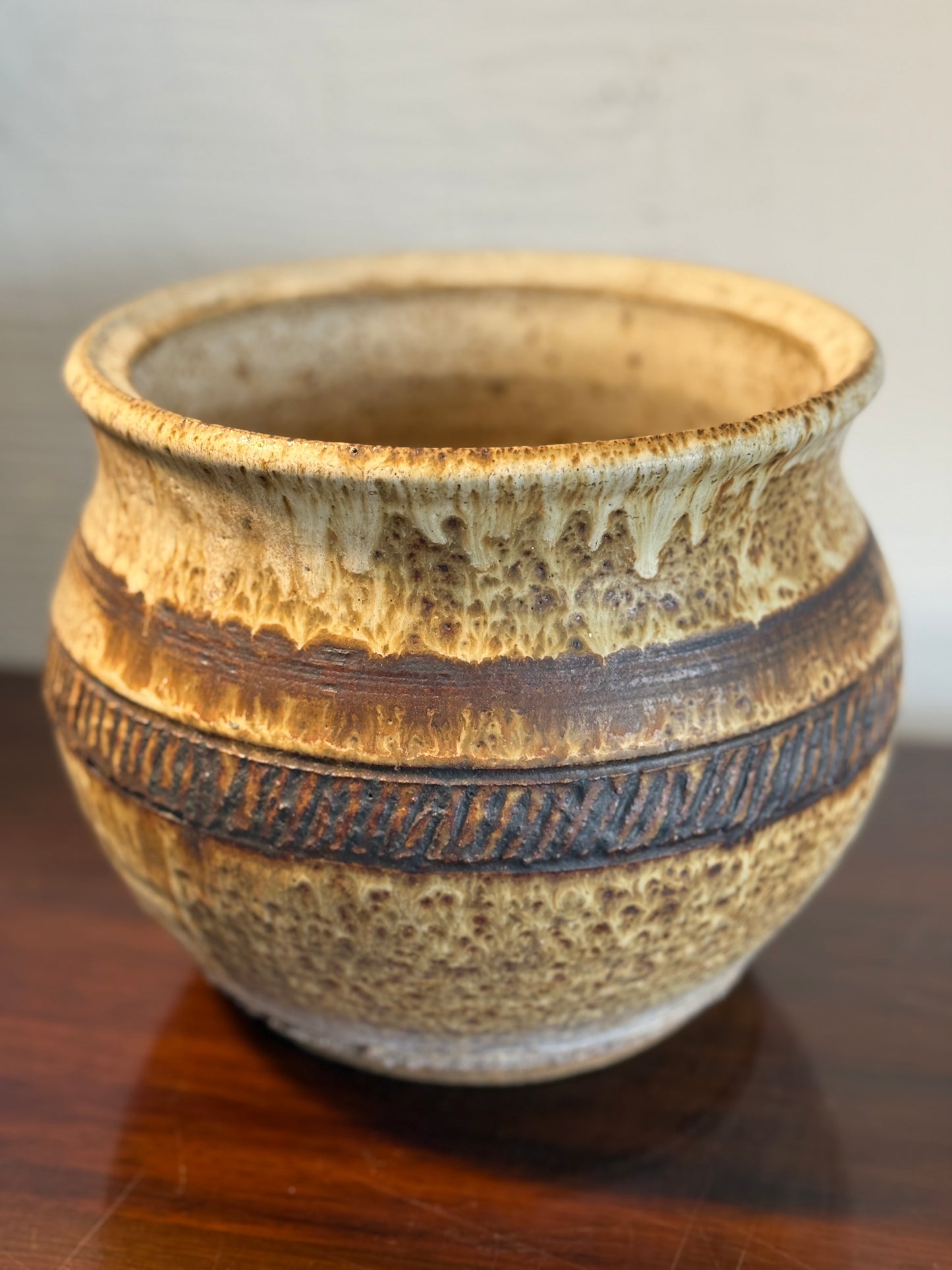 Leo Hansberry Ceramic Pottery · No. 2
