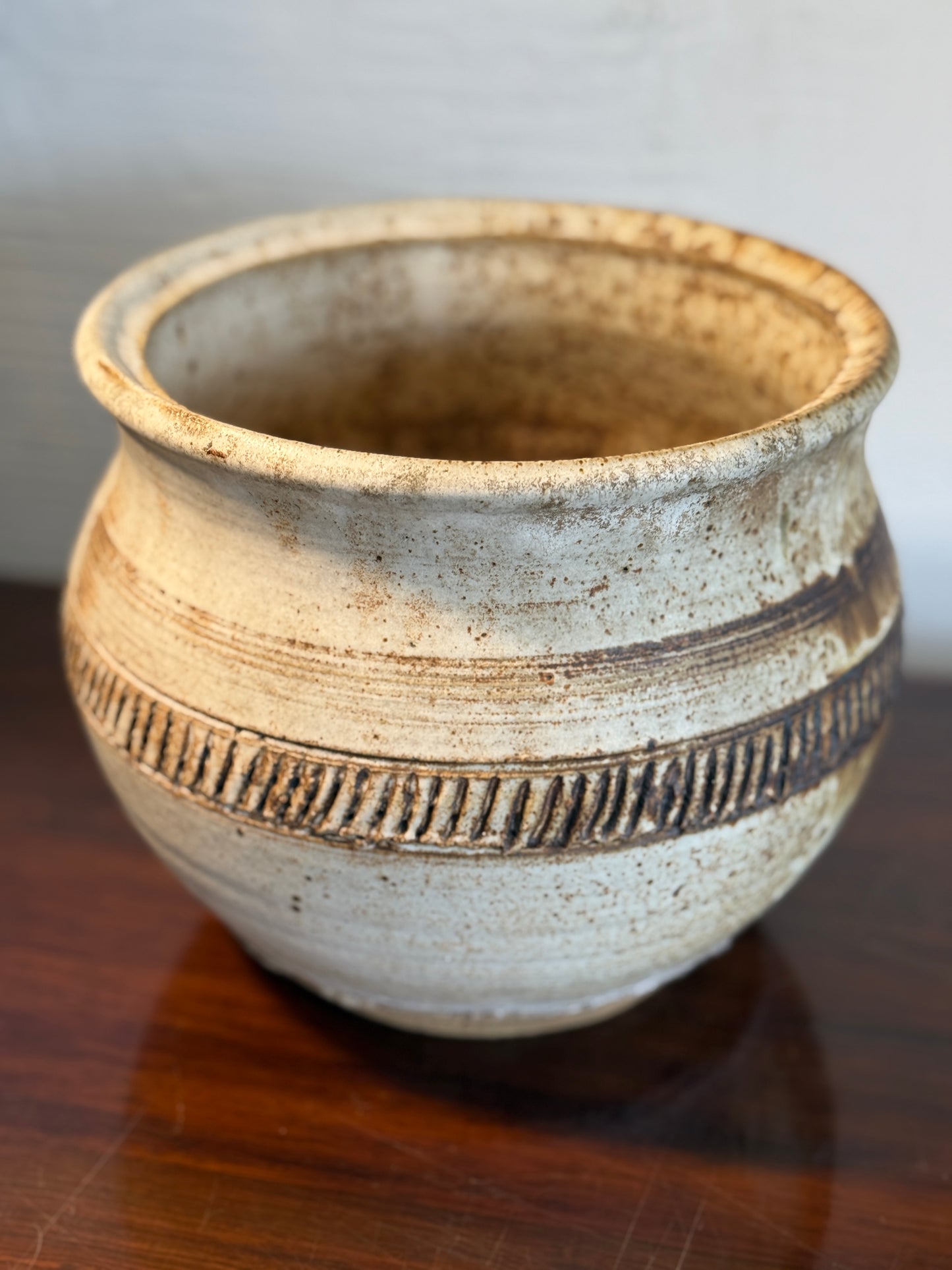 Leo Hansberry Ceramic Pottery · No. 2